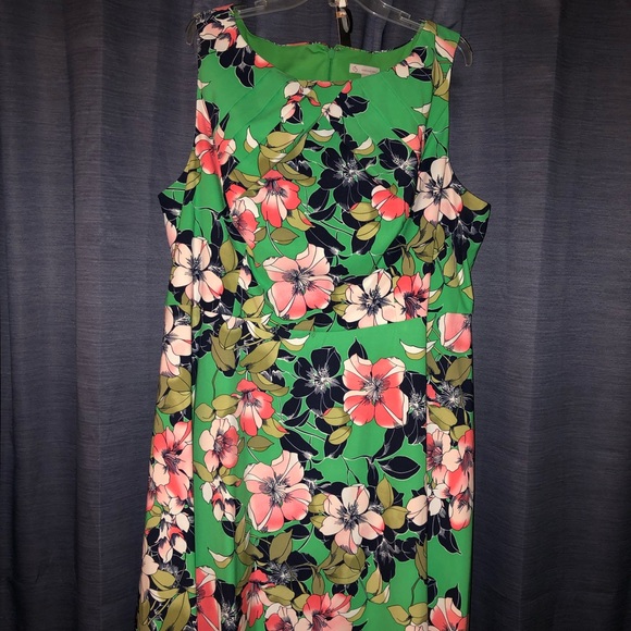 Dress Barn Dresses & Skirts - Floral knee length special occasion dress